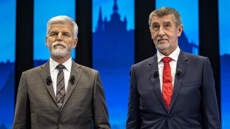 Las elecciones presidenciales checas comienzan en medio de niveles 'alarmantes' de desinformación