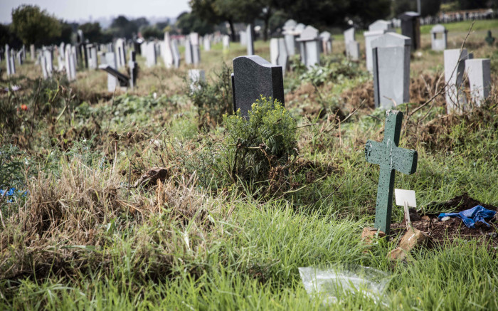 Las tumbas de Tshwane no excavadas causan que los contratistas no paguen, dice Safpa