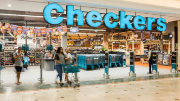 Los anuncios de Cheeky Checkers apuntan a los precios en el Reino Unido y Australia