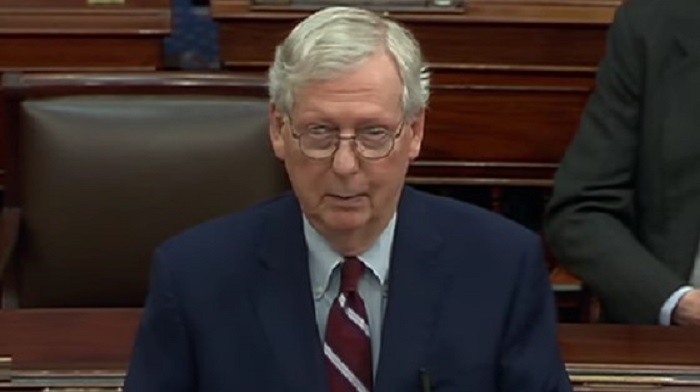 Swamp Rat Mitch McConnell está de acuerdo con el Comité del 6 de enero sobre la remisión criminal de Trump