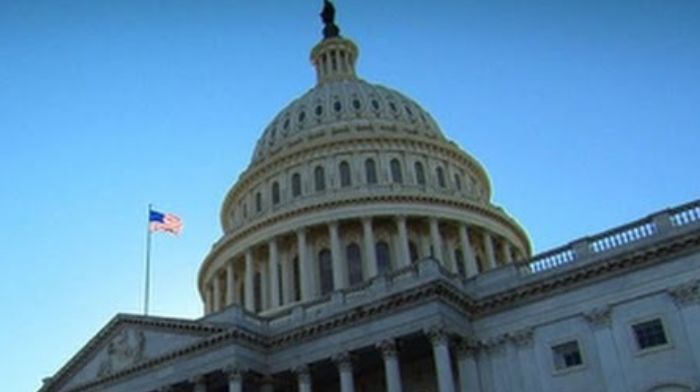 16 fiscales generales instan al Congreso a limitar y rescindir los poderes federales de emergencia