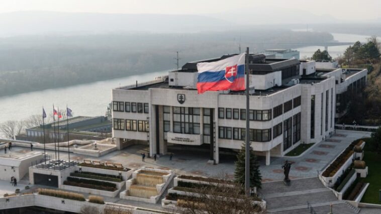 El Parlamento eslovaco condena a Rusia y la califica de régimen terrorista