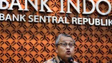 El banco central de Indonesia mantiene las tasas después de meses de alzas, minimiza la necesidad de un mayor ajuste