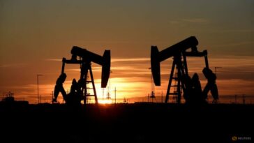 El petróleo cae después de que los datos de la industria apuntan a un aumento en las existencias de crudo de EE. UU.