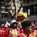 Los sindicatos de servicios públicos difieren en la lucha por los salarios