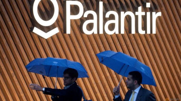 Palantir recorta en torno al 2% de su plantilla