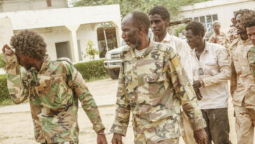 Chad encarcela de por vida a más de 400 rebeldes tras la muerte del exgobernante