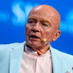 El inversionista multimillonario Mark Mobius dice que no puede sacar dinero de China -FOX Business