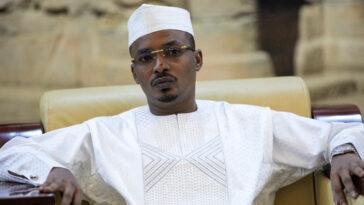 El presidente de Chad, Deby, indulta a 259 manifestantes encarcelados el año pasado