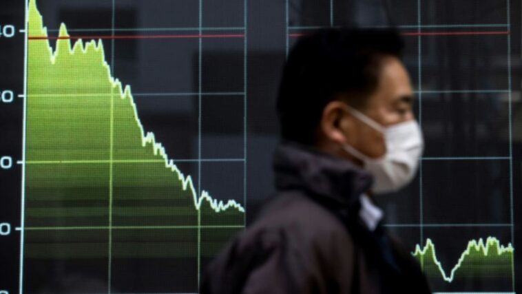 Los mercados asiáticos se hunden cuando los temores de contagio de SVB afectan al sector bancario