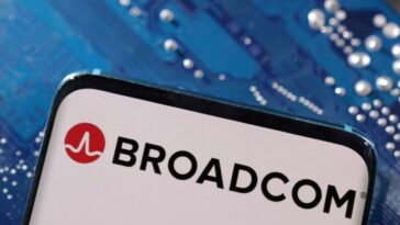 Broadcom lanza un chip para interconectar supercomputadoras de IA