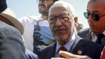 El líder de Ennahda, Ghannouchi, detenido por la policía tunecina, dice el partido