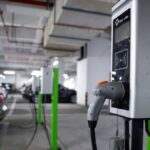 China acelerará construcción de instalaciones de carga para vehículos eléctricos: Medios estatales