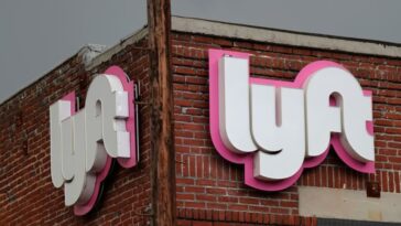 Lyft dice que el director financiero Paul renunciará y nombra un reemplazo