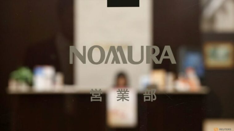 Nomura contrata a dos banqueros para acuerdos de tecnología de transporte limpio