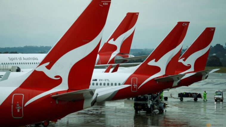 Qantas espera registrar ganancias anuales debido a la fuerte demanda de viajes