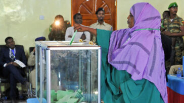 Somalia introducirá el sufragio universal directo en 2024