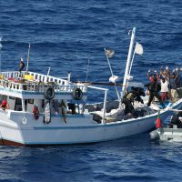 ¿El aumento de la temperatura de la superficie del mar juega un papel en los ataques de piratería en África Oriental?