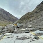 El fuerte temporal de lluvia provocó daños estructurales en las carreteras de esa zona, tanto con derrumbes como con grietas
