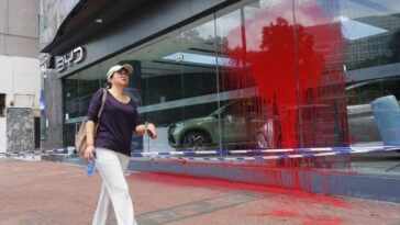 El fabricante de automóviles chino BYD reabre dos salas de exhibición en Hong Kong después del vandalismo
