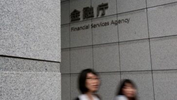 El regulador de Japón explora formas de reforzar el financiamiento de compras apalancadas