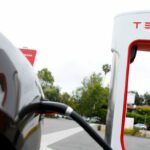 Exclusivo: el estado de Washington planea ordenar el enchufe de carga de Tesla: oficial