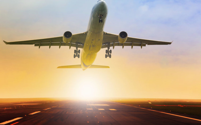 Los viajes aéreos se dispararán cerca del récord en 2023: grupo de la industria