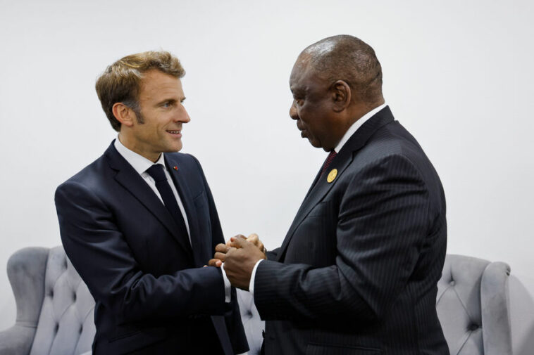 Una solicitud inesperada: ¿por qué el presidente francés quiere venir a la cumbre de los BRICS en Sudáfrica?