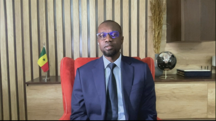 El líder de la oposición de Senegal, Sonko, advierte sobre el "caos" si se le excluye de las elecciones