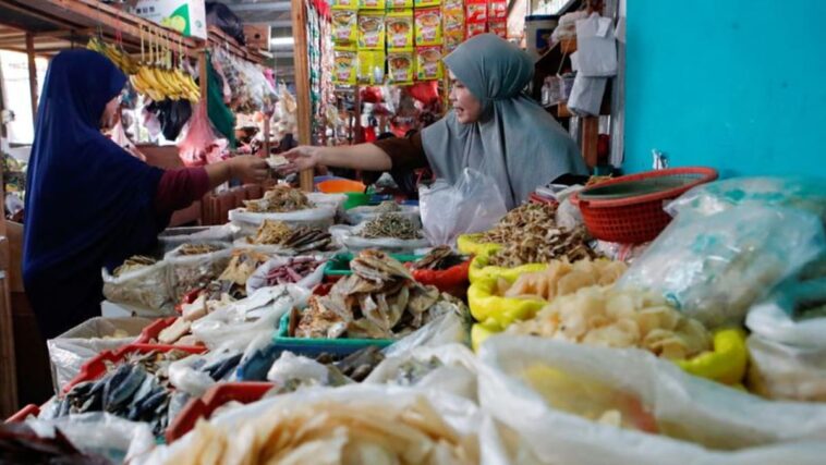 La inflación de junio en Indonesia cae a su nivel más bajo en 14 meses