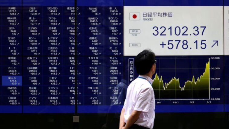 Los inversores ven que las acciones japonesas brillan más con valoraciones atractivas
