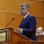 El primer ministro rumano pide la renuncia en medio del escándalo del centro de atención