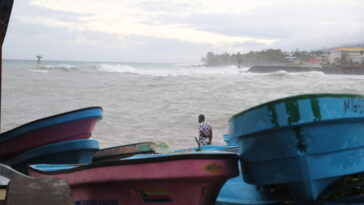Decenas de muertos al hundirse un barco frente a la costa norte de Mozambique