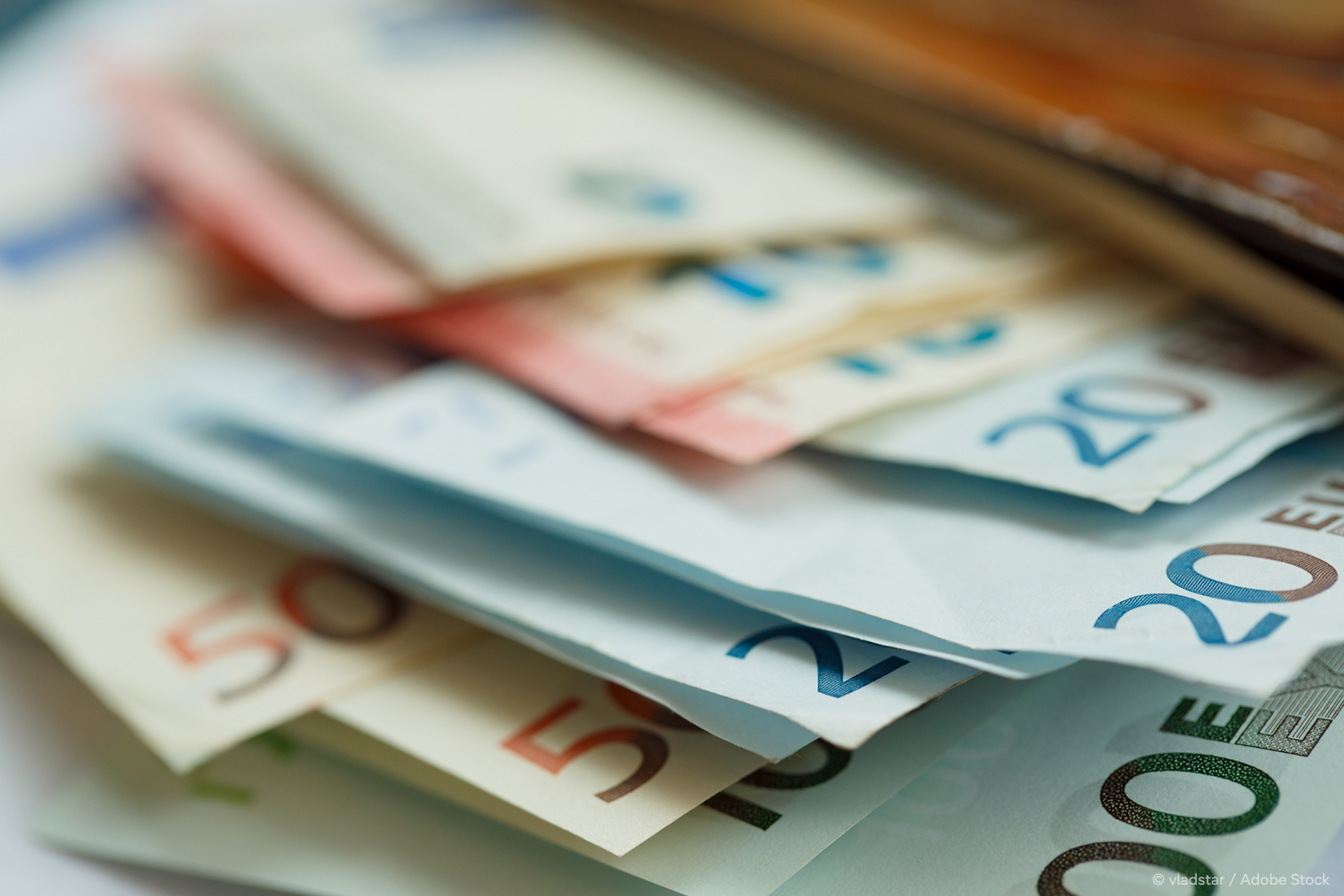 Se adoptan nuevas normas de la UE para combatir el blanqueo de dinero |  Noticias |  Parlamento Europeo