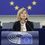Los partidos de la UE y la Comisión firman un reglamento de campaña contra la interferencia extranjera y la desinformación