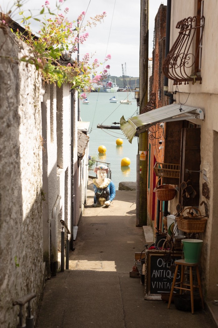 Una tienda de antigüedades en Upton Slip en Falmouth