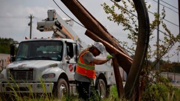 El huracán Beryl expone una red eléctrica frágil en la capital energética de Estados Unidos