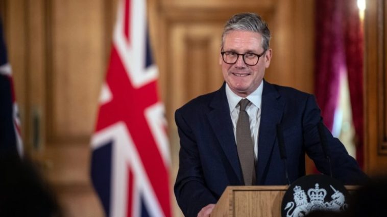 El primer ministro británico, Keir Starmer, organiza su primera cumbre de la Comunidad Política Europea