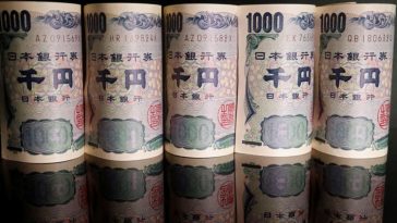 El yen sube ante posible intervención y la libra alcanza máximo de un año