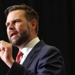 JD Vance defiende el comentario de Harris sobre las mujeres-gato sin hijos