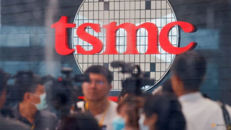 Las acciones de TSMC caen casi un 2% incluso después de aumentar la previsión de ingresos para 2024