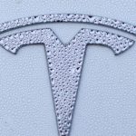 Tesla detuvo algunas líneas de producción debido a una interrupción global de TI, informa Business Insider