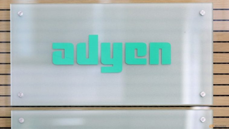 Adyen supera las previsiones de beneficios gracias a la expansión del mercado y a una contratación más lenta, las acciones suben