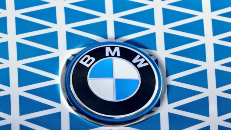 BMW supera a Tesla en ventas de vehículos eléctricos en Europa por primera vez, según un informe