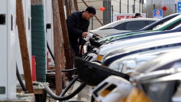 Canadá aplica aranceles del 100% a los vehículos eléctricos chinos