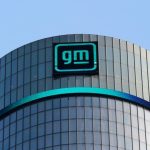 GM despide a más de 1.000 empleados asalariados de software y servicios