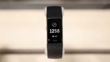 Google Fitbit y Peloton anuncian una alianza para ofrecer contenidos de fitness