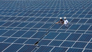 Indonesia reduce al 20% el requisito de contenido local para plantas de energía solar, según un funcionario