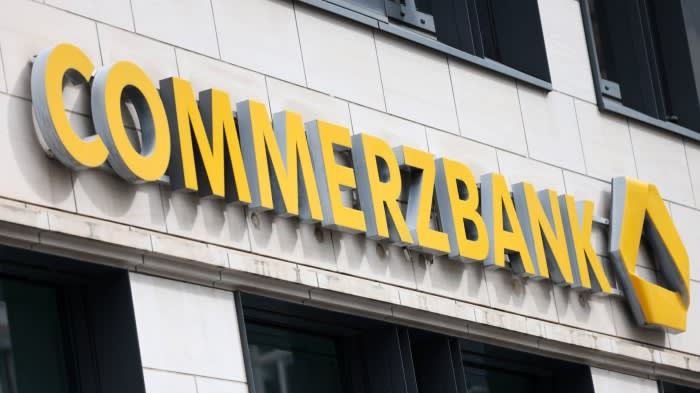 El problema con la participación de UniCredit en Commerzbank