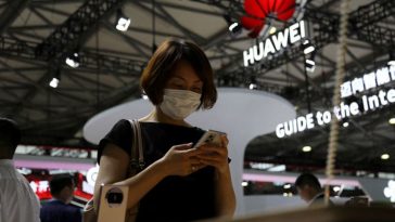 Huawei acumula 3 millones de pedidos anticipados del teléfono plegable Mate XT antes de la presentación del iPhone 16 de Apple